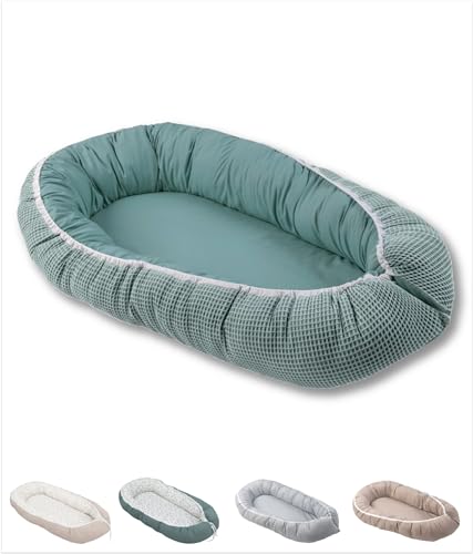 ULLENBOOM Babynest - 100% OEKO-TEX Materialien & Made in EU, Salbeigrün - Babynestchen Neugeborene aus kuscheliger Baumwolle, Ideal als Reisebett & Kuschelnest geeignet