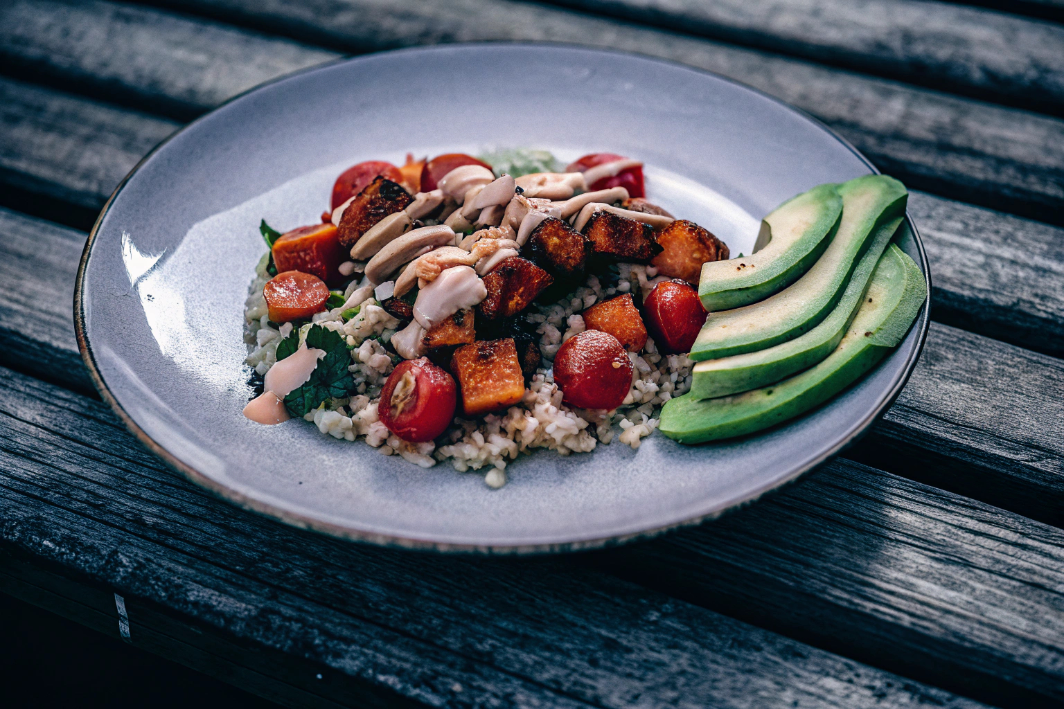 Veganes Gericht auf Teller