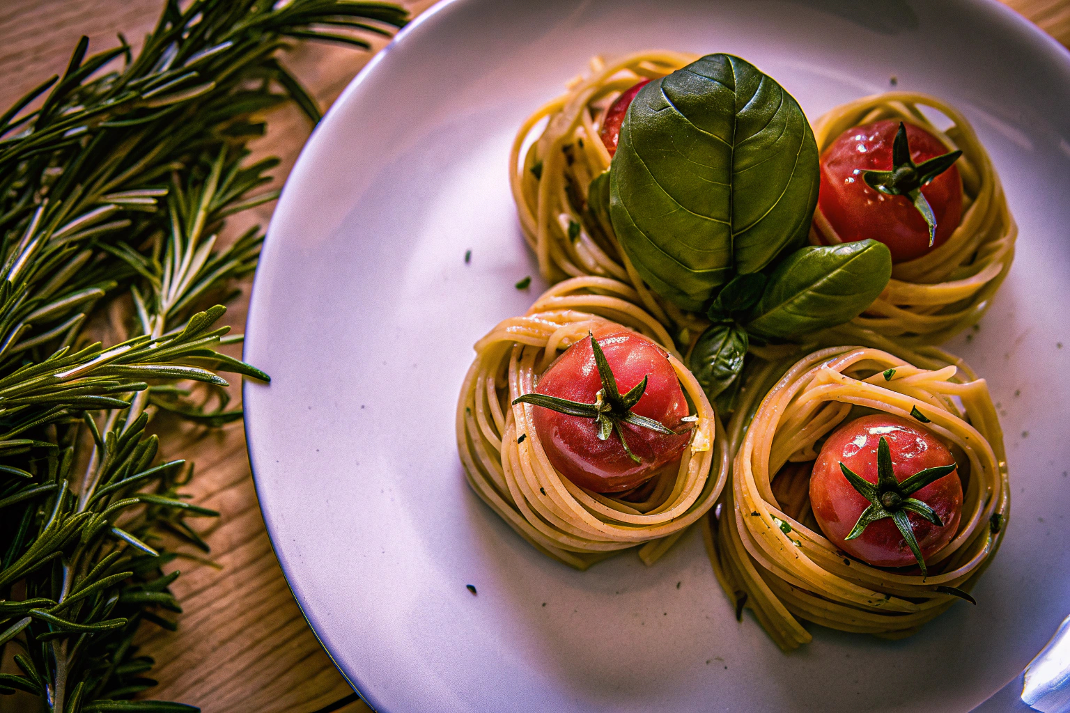 Italienische Gerichte mit Kräutern