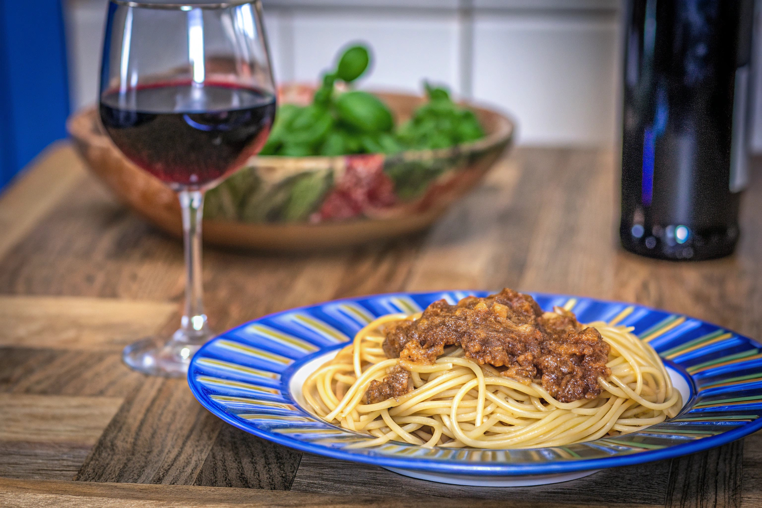 Pasta und Rotwein